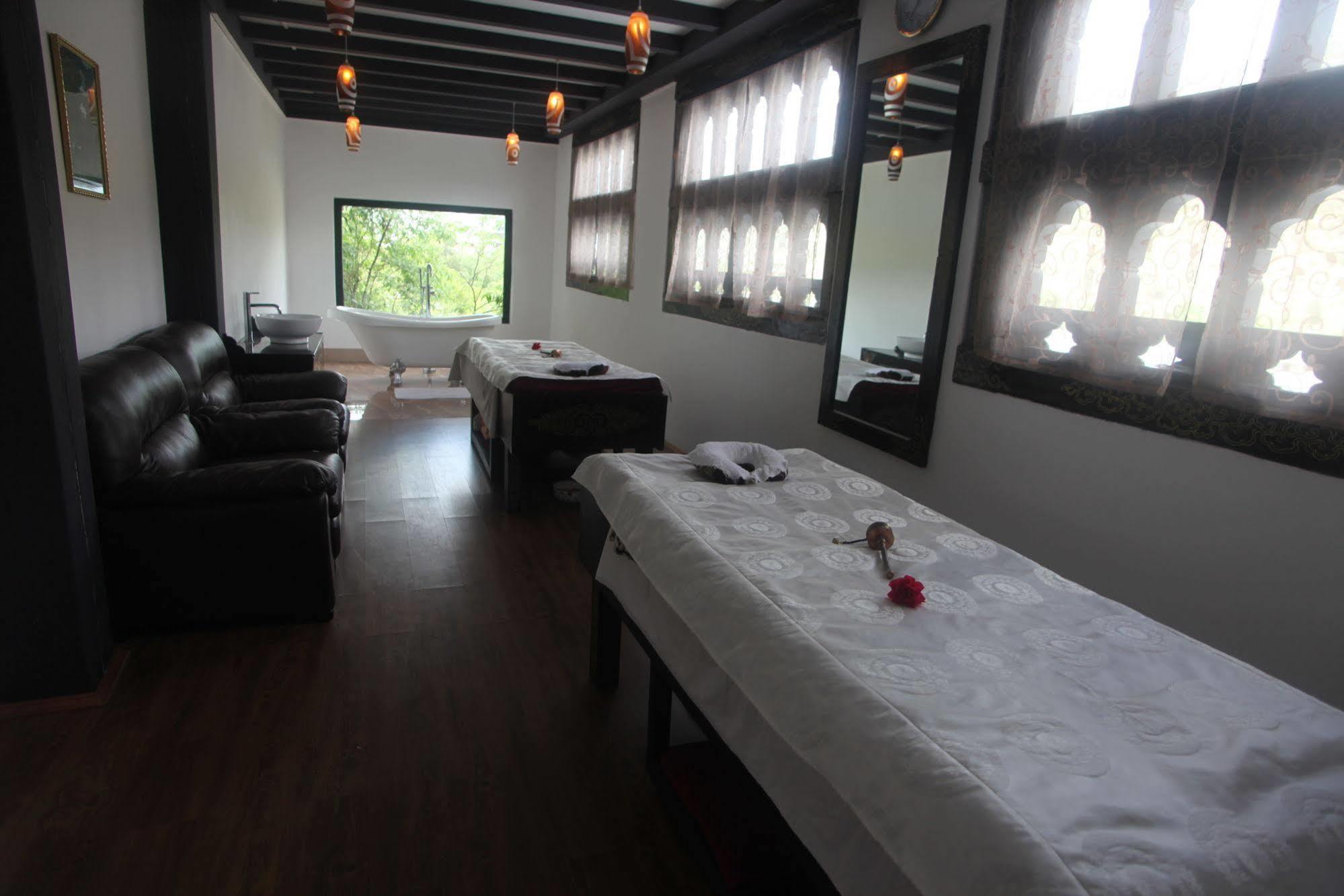 Tashi Namgay Resort Паро Екстер'єр фото